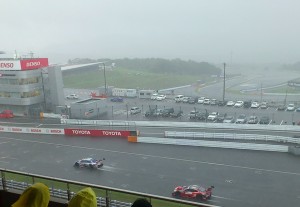 大雨の富士レース
